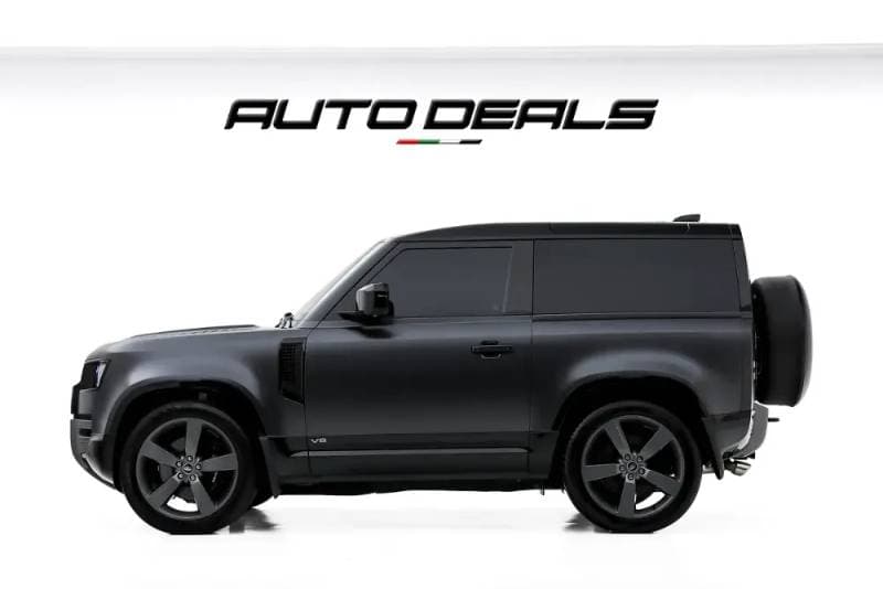 2023 Land Rover Defender thumbnail 3