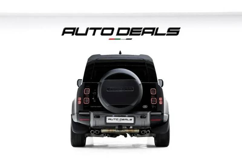 2023 Land Rover Defender thumbnail 4