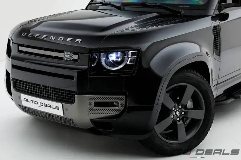 2025 Land Rover Defender thumbnail 7
