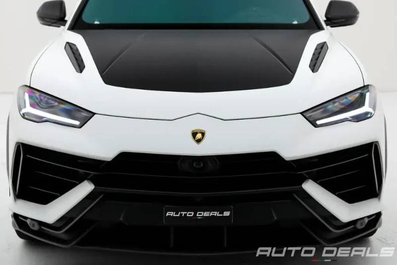 2024 Lamborghini Urus thumbnail 6