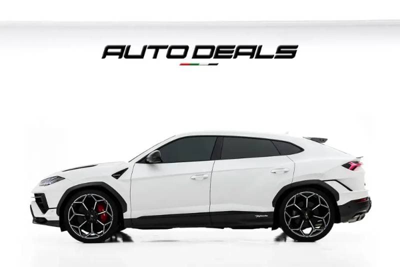 2024 Lamborghini Urus thumbnail 3