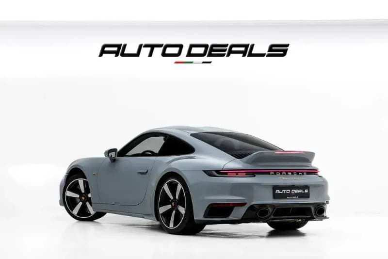 2023 Porsche 911 thumbnail 4