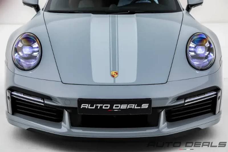 2023 Porsche 911 thumbnail 6