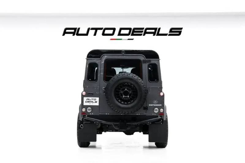 2014 Land Rover Defender thumbnail 5