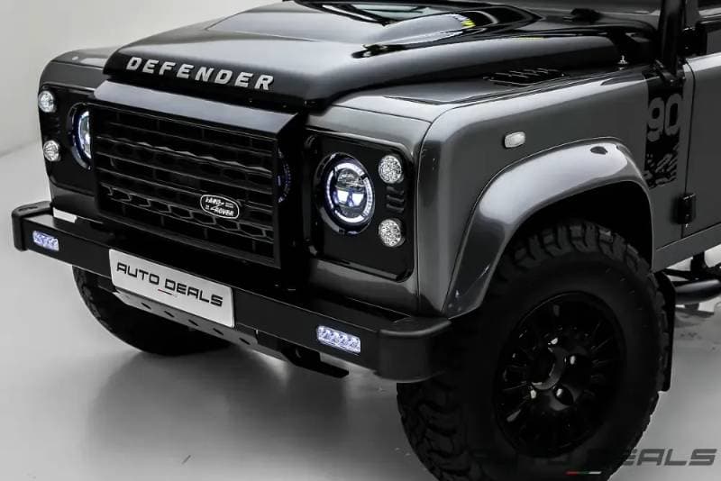 2014 Land Rover Defender thumbnail 8