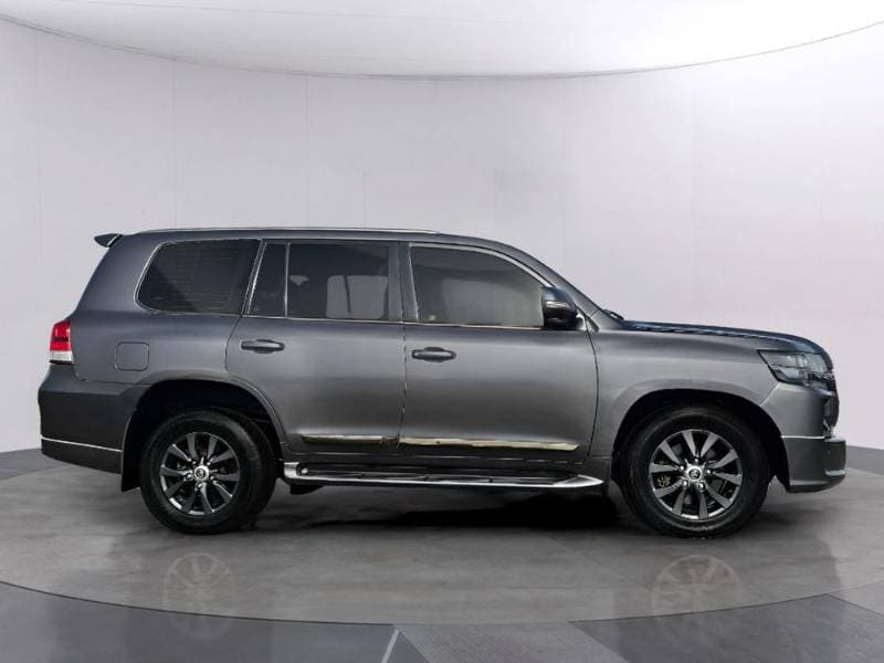 2020 Toyota Land Cruiser thumbnail 7
