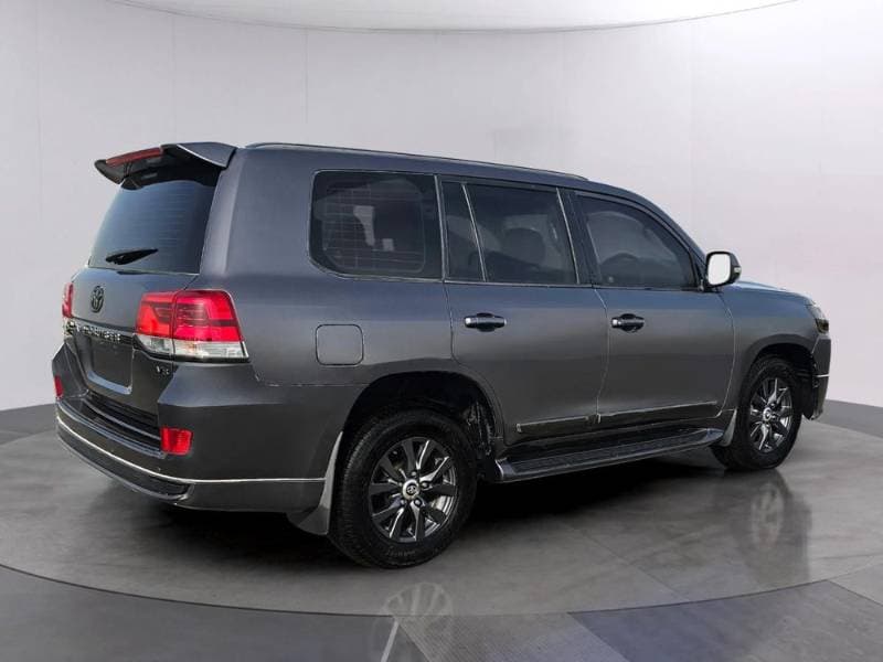 2020 Toyota Land Cruiser thumbnail 4