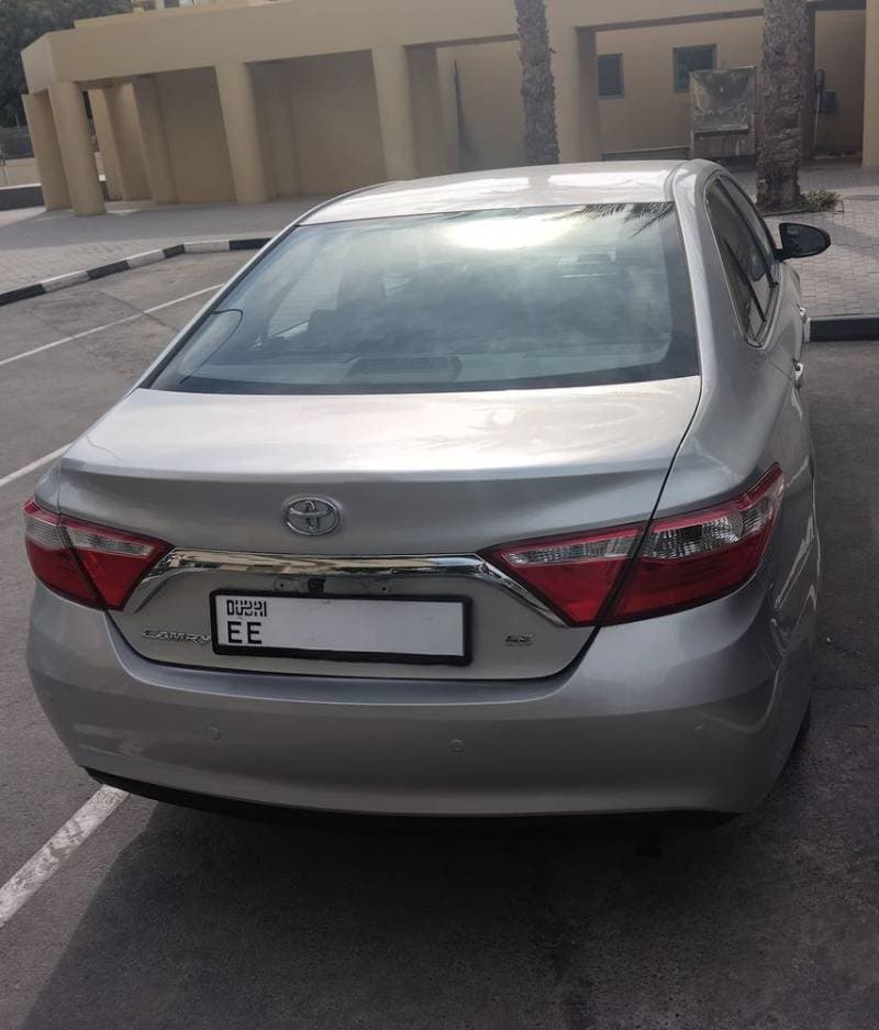 2017 Toyota Camry thumbnail 4