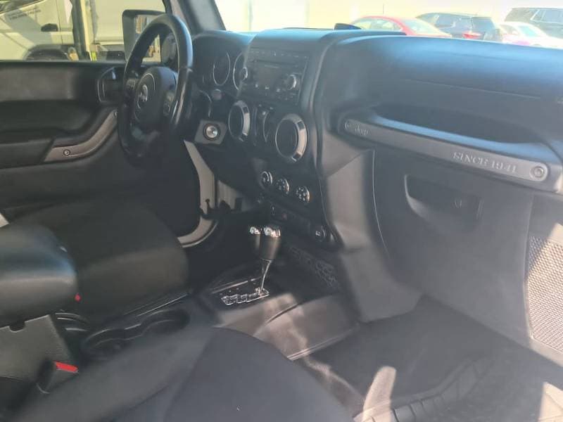 2016 Jeep Wrangler thumbnail 2