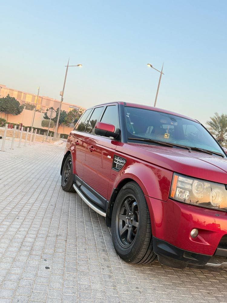 2012 Land Rover Range Rover Sport thumbnail 3