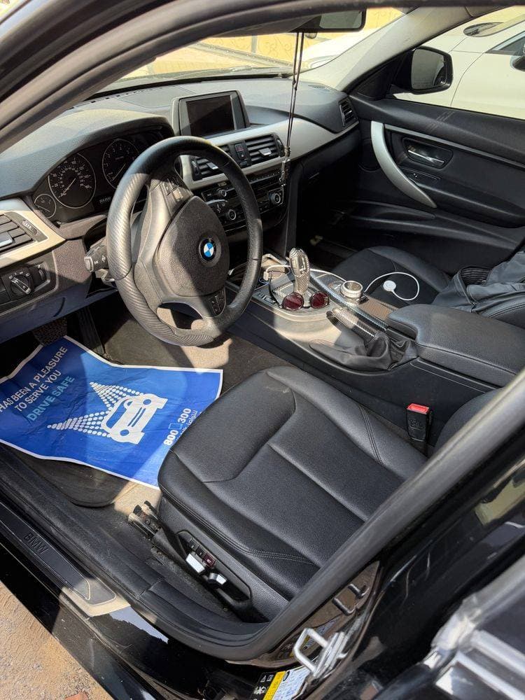 2017 BMW 3 Series Sedan thumbnail 5