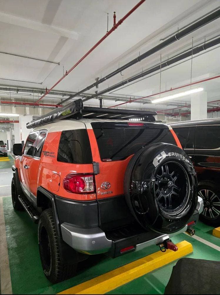 2013 Toyota FJ Cruiser thumbnail 4