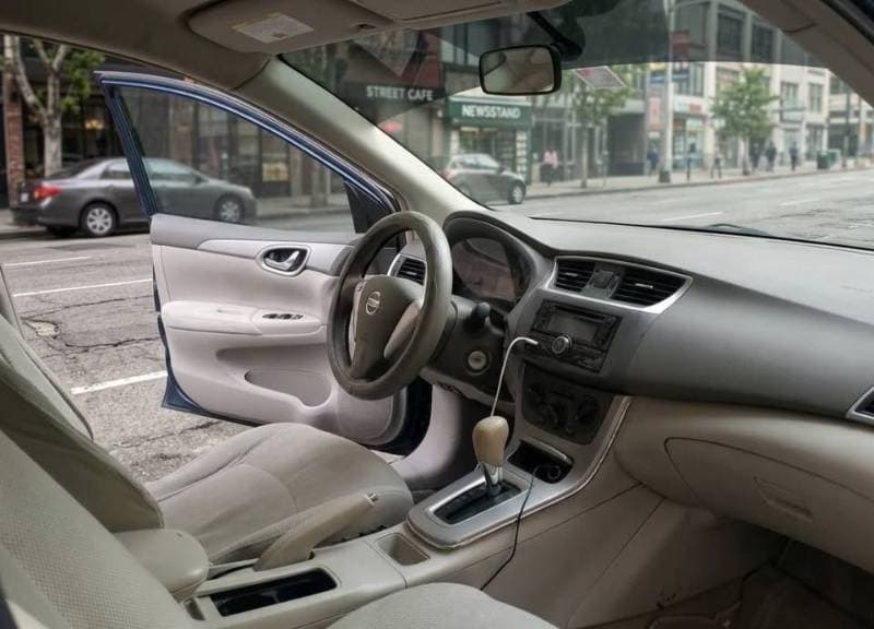 2014 Nissan Tiida thumbnail 7