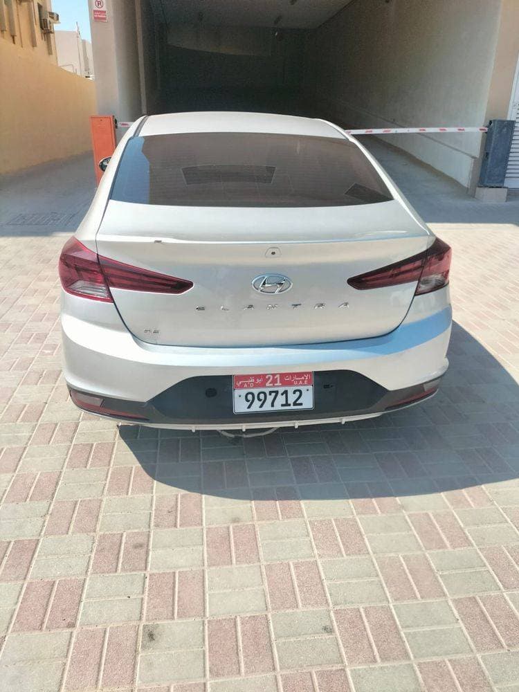 2019 Hyundai Elantra thumbnail 4