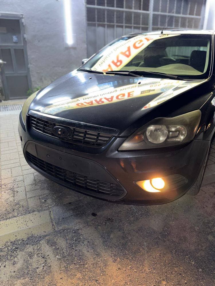 2008 Ford Focus thumbnail 2