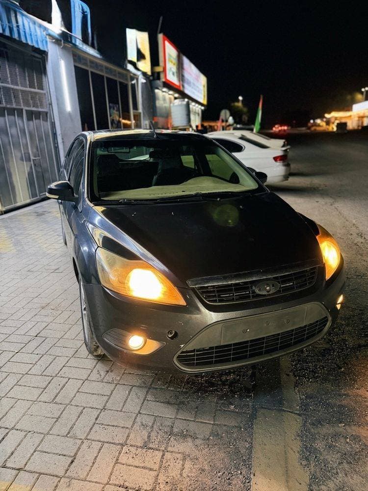 2008 Ford Focus thumbnail 4