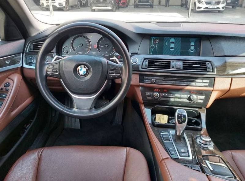 2011 BMW 5 Series Sedan thumbnail 5