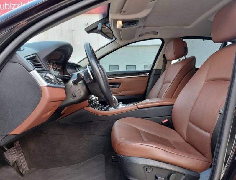 2011 BMW 5 Series Sedan thumbnail 4
