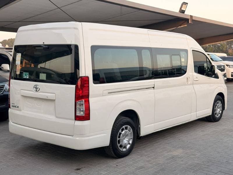 2020 Toyota Hiace thumbnail 2