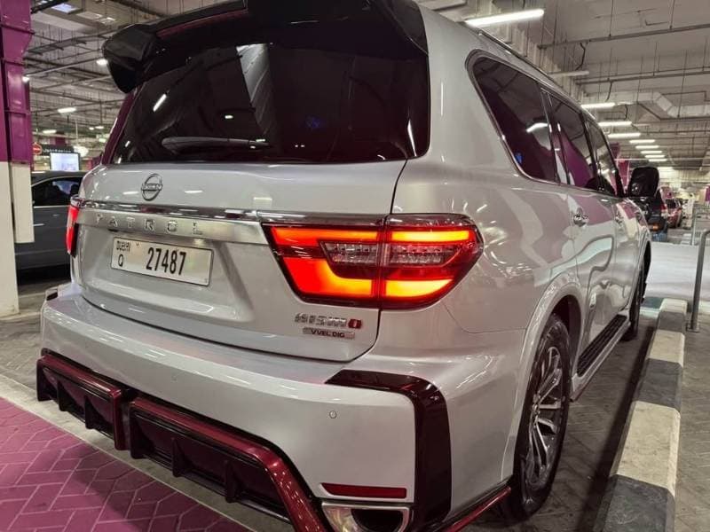 2020 Nissan Armada thumbnail 3