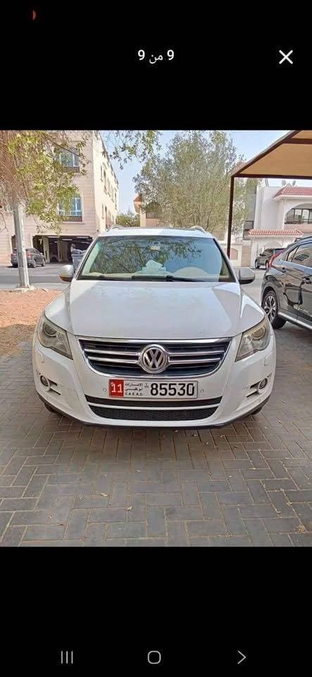 2011 Volkswagen Tiguan thumbnail 2