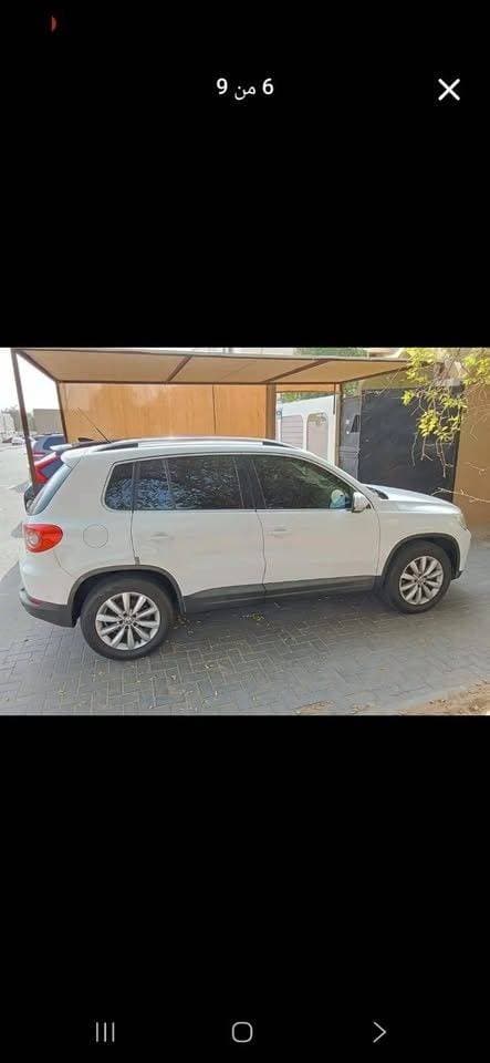 2011 Volkswagen Tiguan thumbnail 3