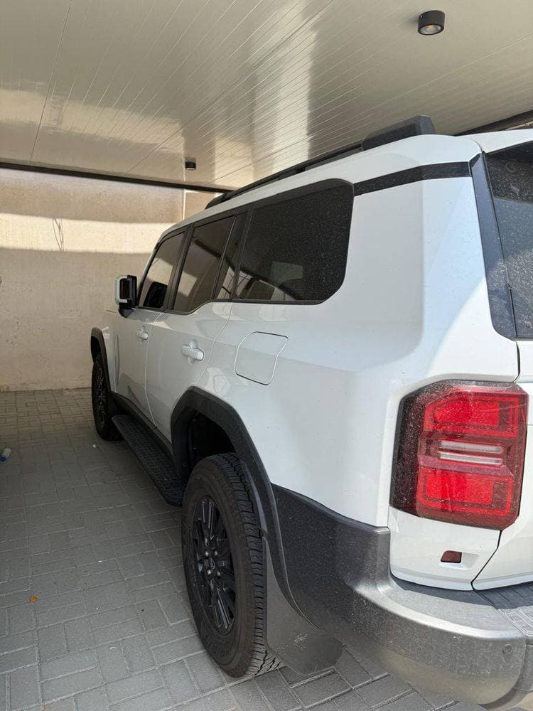 2024 Toyota Land Cruiser Prado thumbnail 5