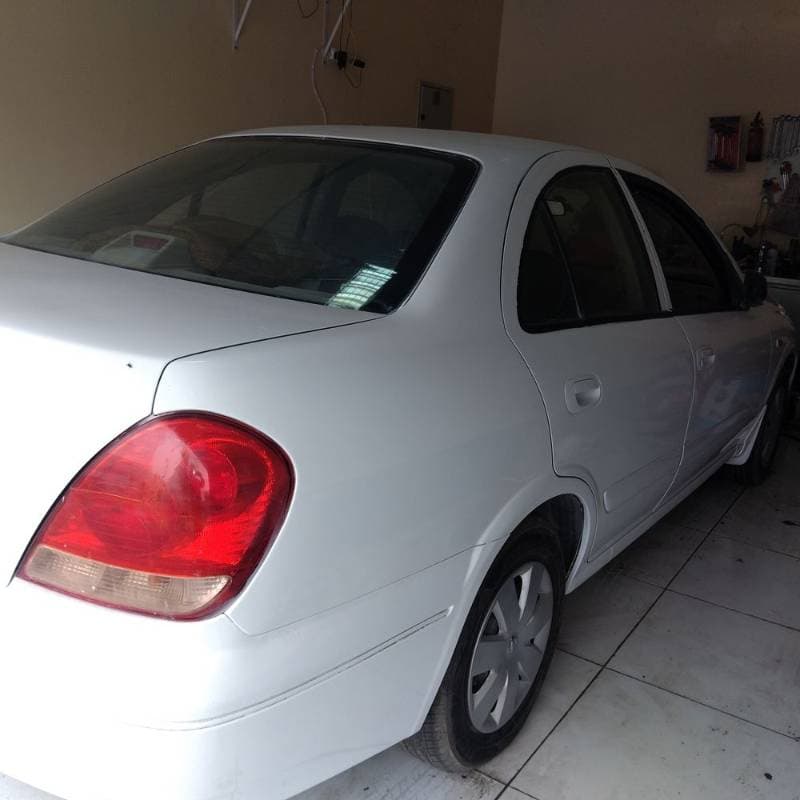 2005 Nissan Sunny