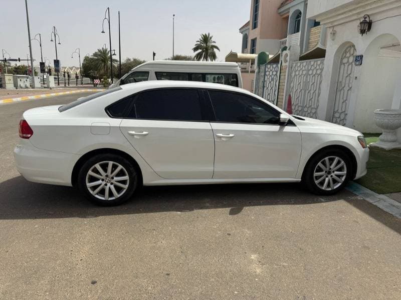2013 Volkswagen Passat thumbnail 3