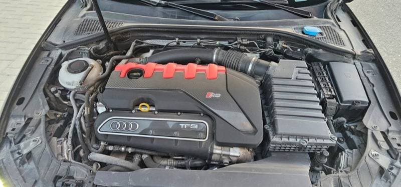 2018 Audi RS3 Sedan thumbnail 2