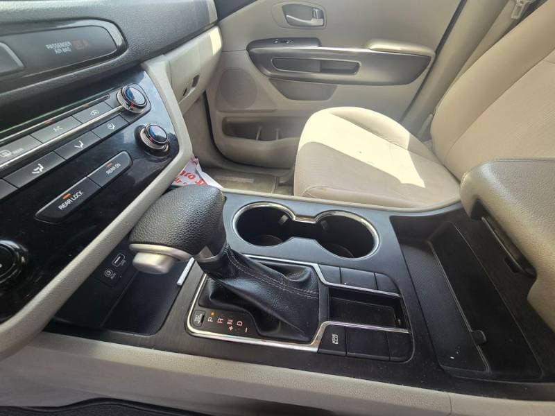 2020 Kia Sedona thumbnail 5