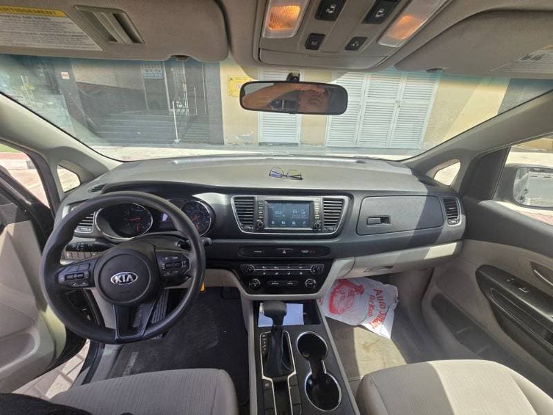 2020 Kia Sedona thumbnail 3