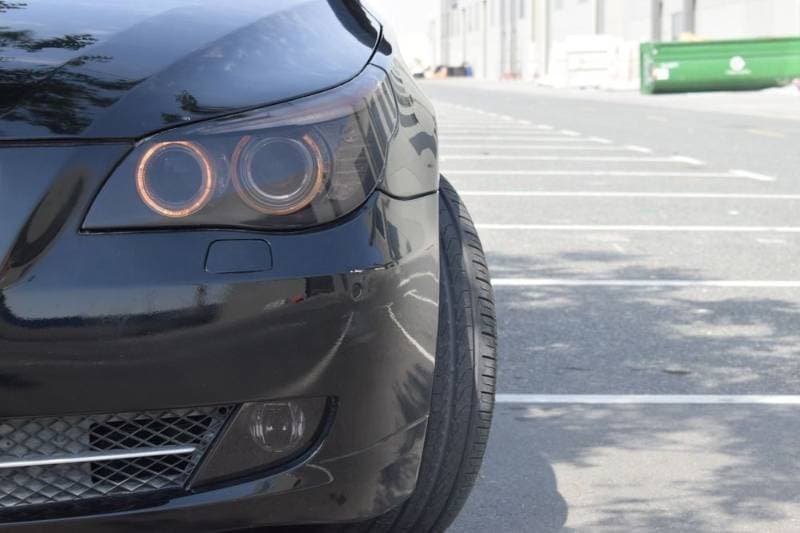 2010 BMW 5 Series Sedan thumbnail 2