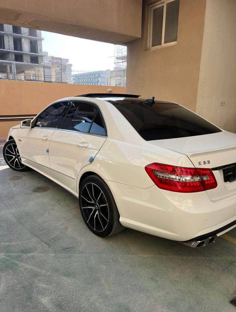 2012 Mercedes-Benz E 63 AMG thumbnail 5