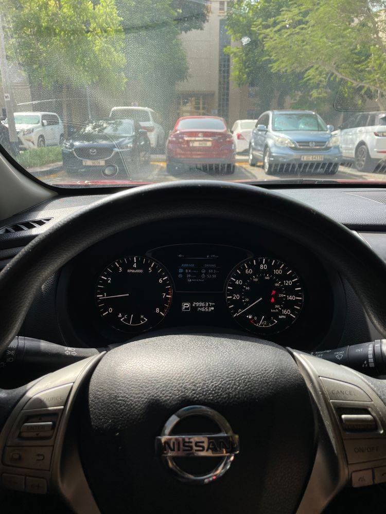 2015 Nissan Altima thumbnail 5