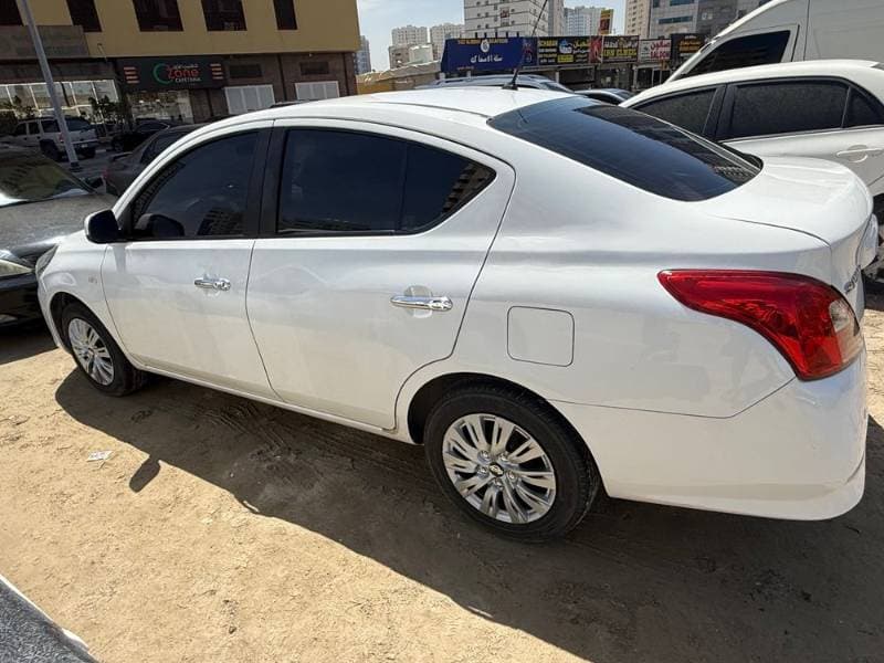 2021 Nissan Sunny thumbnail 2