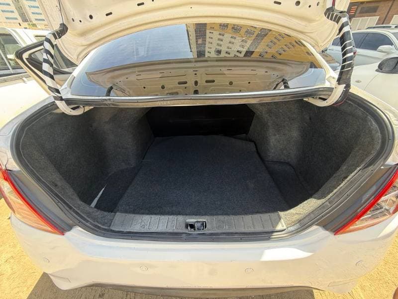 2021 Nissan Sunny thumbnail 4
