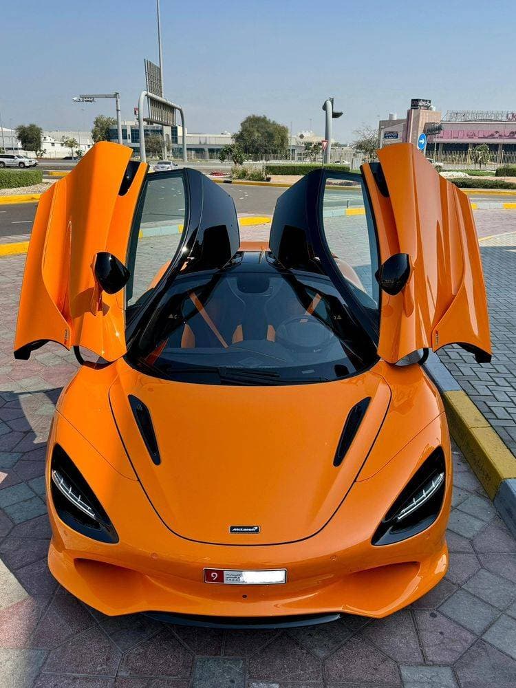 2024 McLaren 750S thumbnail 4