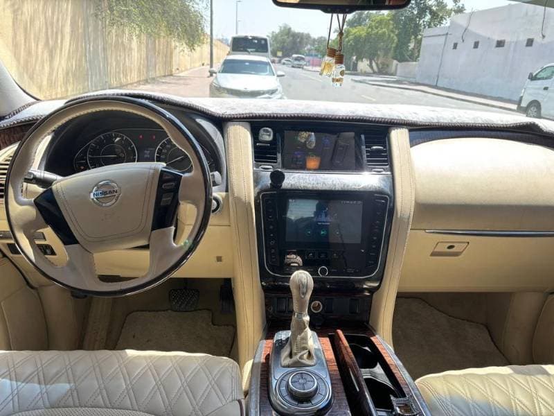 2012 Nissan Patrol thumbnail 5