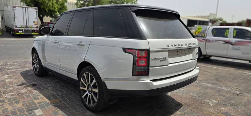 2015 Land Rover Range Rover thumbnail 3