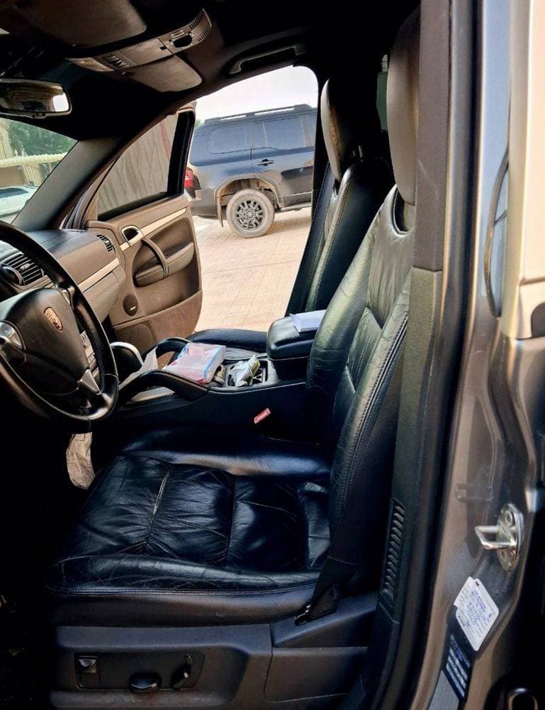 2007 Porsche Cayenne thumbnail 3