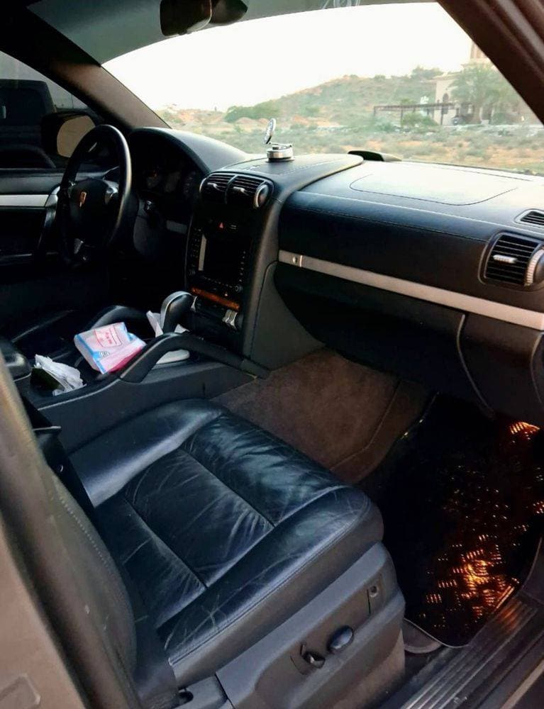 2007 Porsche Cayenne thumbnail 4