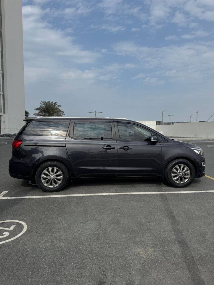 2020 Kia Carnival thumbnail 4