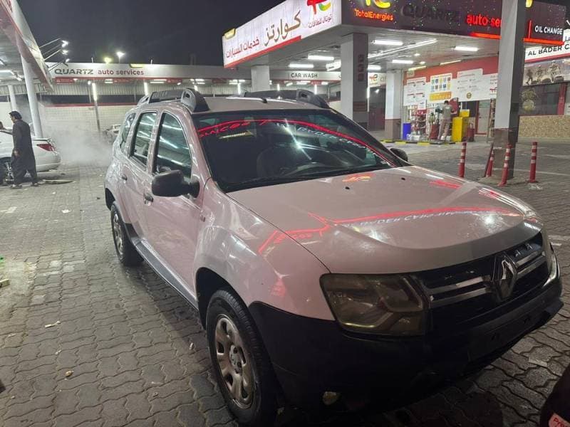 2017 Renault Duster thumbnail 4