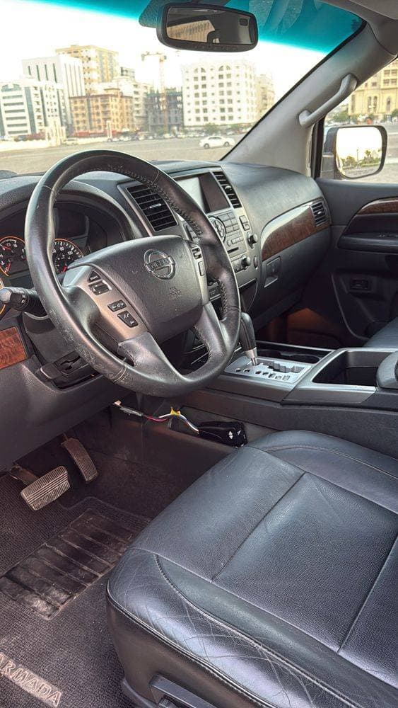 2014 Nissan Armada thumbnail 2