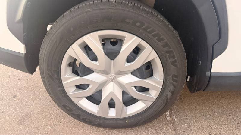 2023 Toyota Corolla Cross thumbnail 5