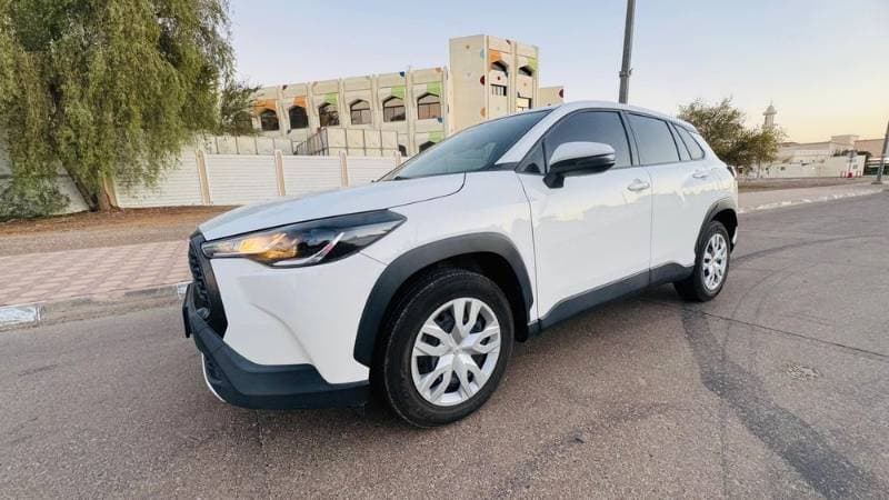 2023 Toyota Corolla Cross thumbnail 2