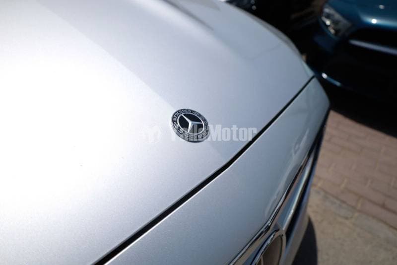 2019 Mercedes-Benz E-Class thumbnail 3