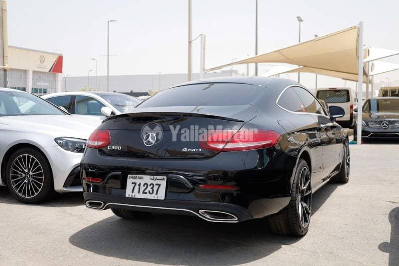 2017 Mercedes-Benz C-Class thumbnail 6