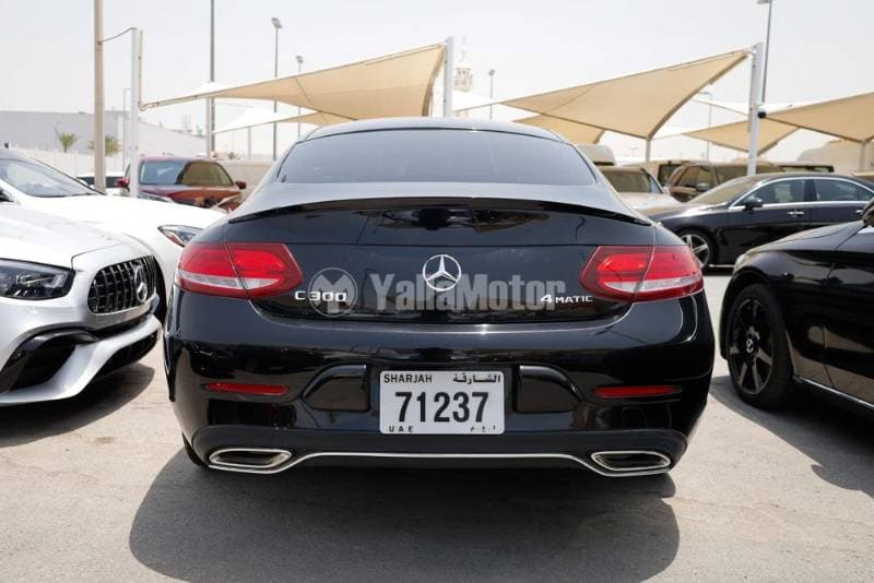 2017 Mercedes-Benz C-Class thumbnail 5